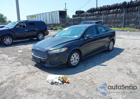 2014 Ford Fusion S z USA, uszkodzony, nr VIN 1FA6P0G71E5385447